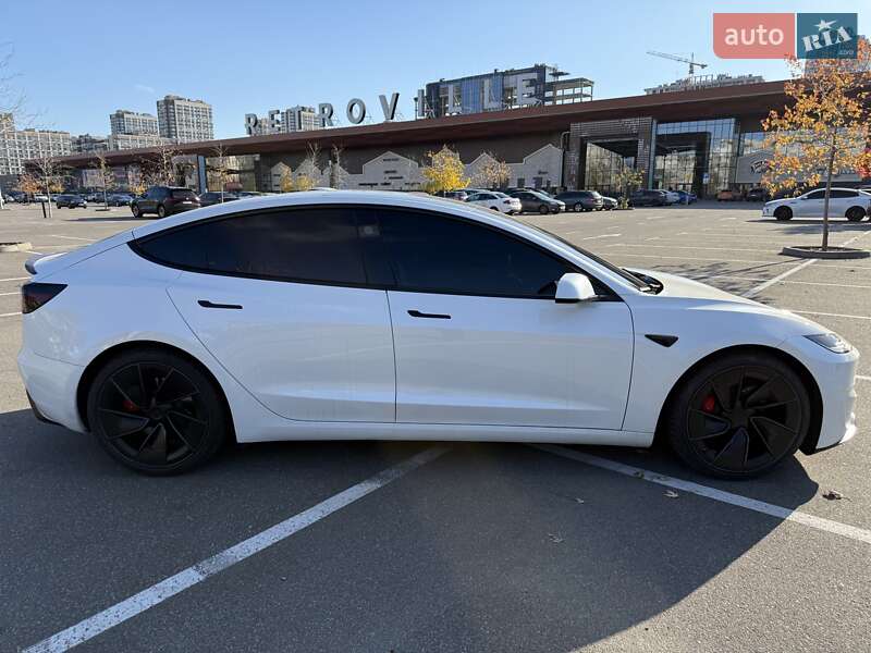 Седан Tesla Model 3 2024 в Києві фото 4 Седан Tesla Model 3 2024 в Києві