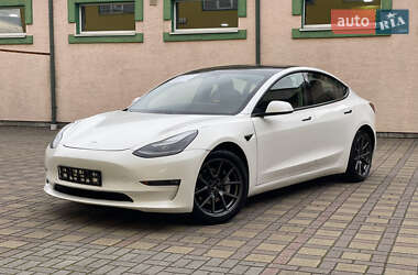 Седан Tesla Model 3 2021 в Стрые