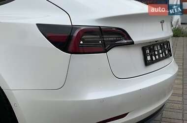 Седан Tesla Model 3 2021 в Стрые