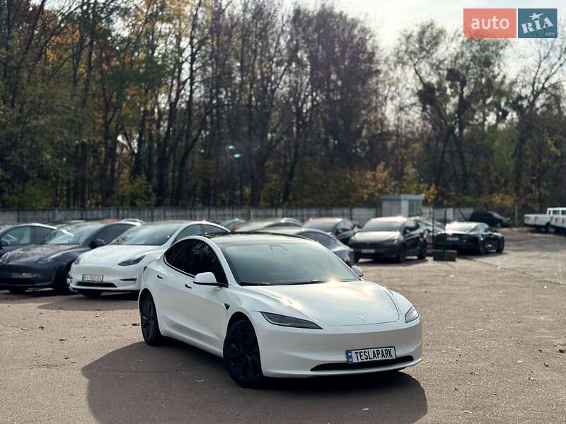 Седан Tesla Model 3 2024 в Києві фото 2 Седан Tesla Model 3 2024 в Києві