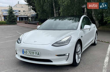 Седан Tesla Model 3 2020 в Вінниці