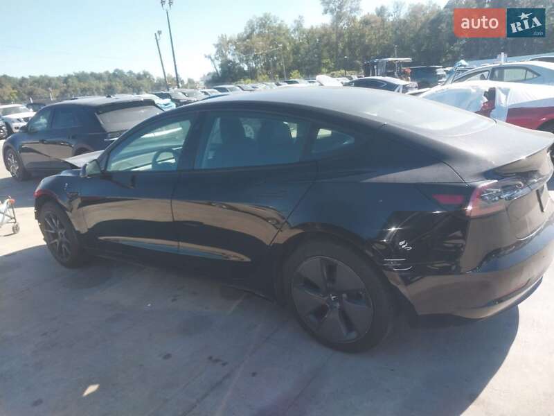 Седан Tesla Model 3 2021 в Луцке