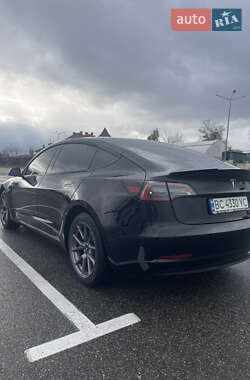 Седан Tesla Model 3 2023 в Львові