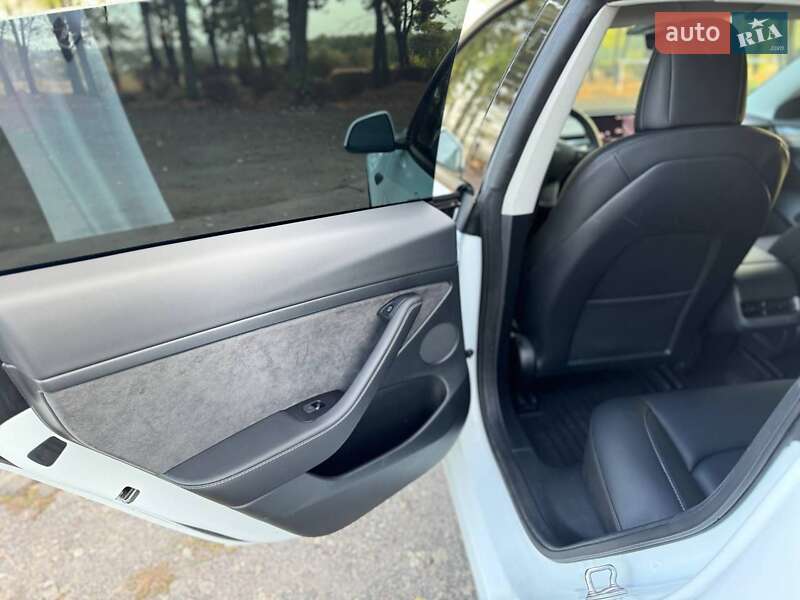 Седан Tesla Model 3 2022 в Черкасах фото 12 Седан Tesla Model 3 2022 в Черкасах