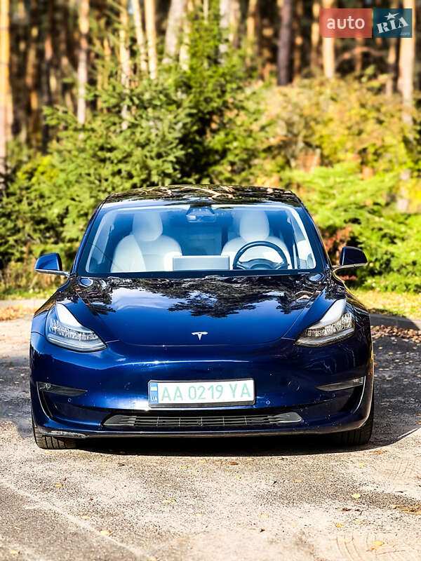 Седан Tesla Model 3 2019 в Києві фото 2 Седан Tesla Model 3 2019 в Києві