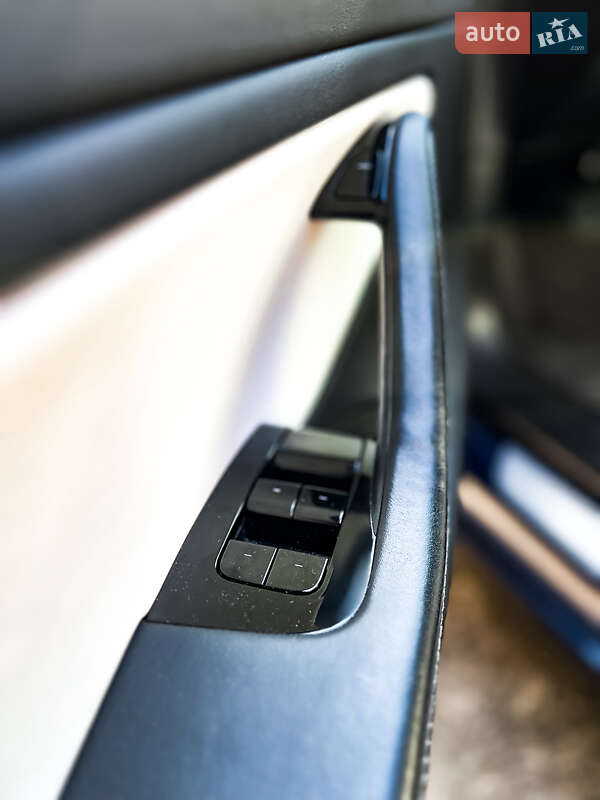 Седан Tesla Model 3 2019 в Києві фото 12 Седан Tesla Model 3 2019 в Києві
