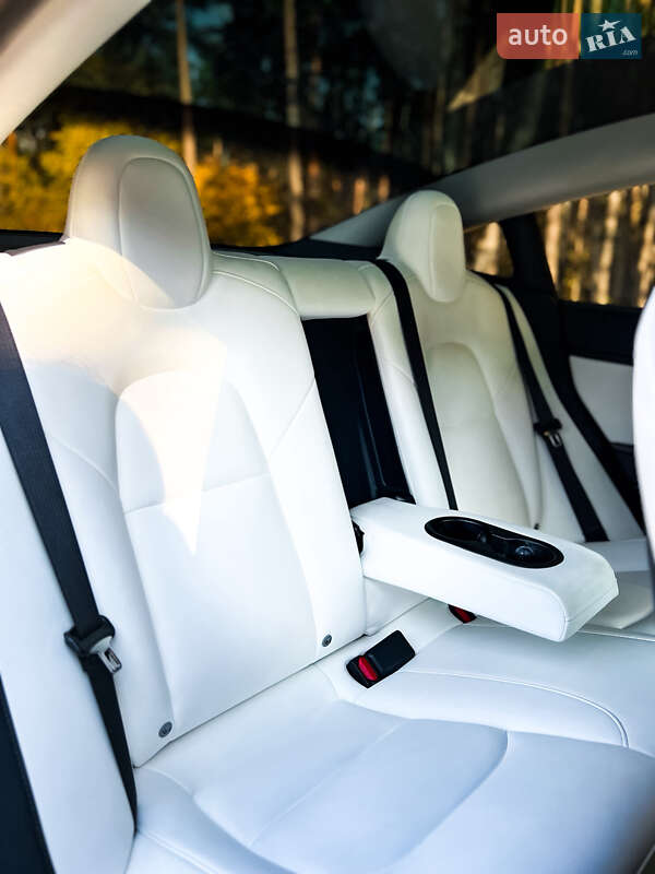 Седан Tesla Model 3 2019 в Києві фото 18 Седан Tesla Model 3 2019 в Києві