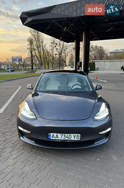 Седан Tesla Model 3 2020 в Харькове