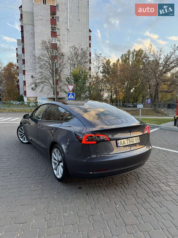 Седан Tesla Model 3 2020 в Харкові