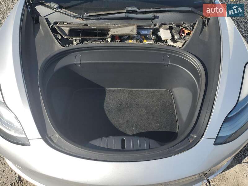 Седан Tesla Model 3 2018 в Виннице фото 11 Седан Tesla Model 3 2018 в Виннице