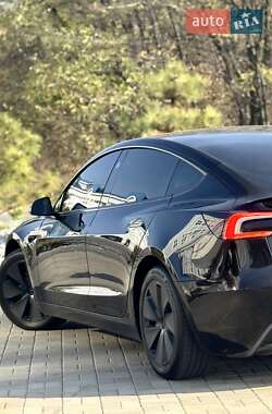 Седан Tesla Model 3 2024 в Днепре