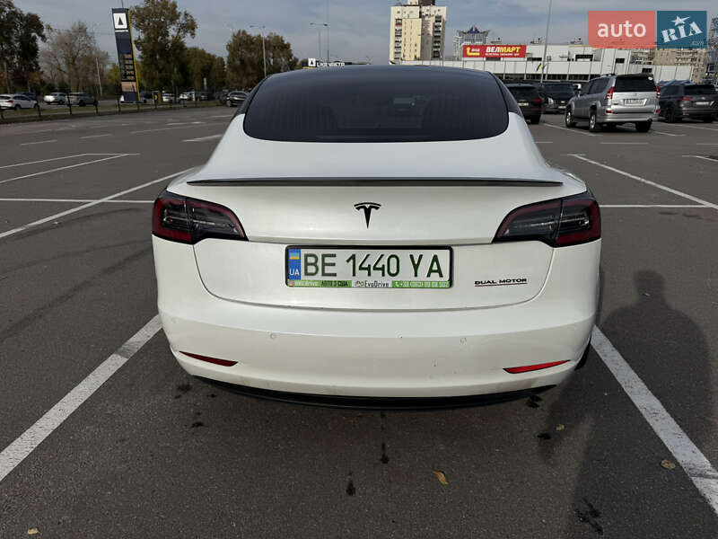 Седан Tesla Model 3 2020 в Киеве фото 3 Седан Tesla Model 3 2020 в Киеве