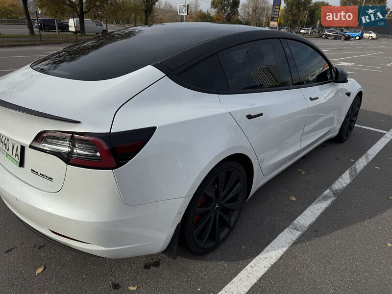 Седан Tesla Model 3 2020 в Киеве фото 4 Седан Tesla Model 3 2020 в Киеве