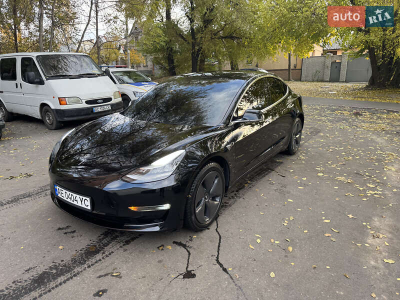 Tesla Model 3 2019 Tesla Model 3 2019