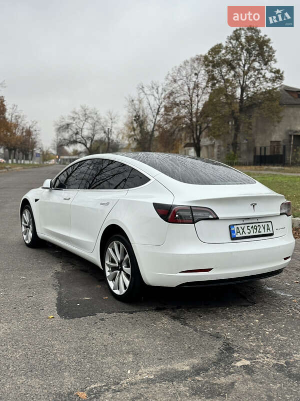 Седан Tesla Model 3 2018 в Харкові