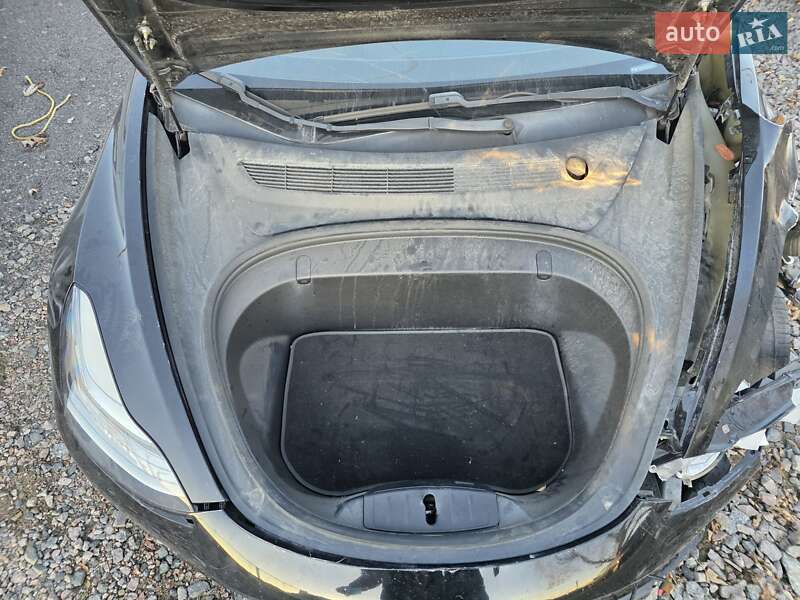 Седан Tesla Model 3 2018 в Львове фото 26 Седан Tesla Model 3 2018 в Львове