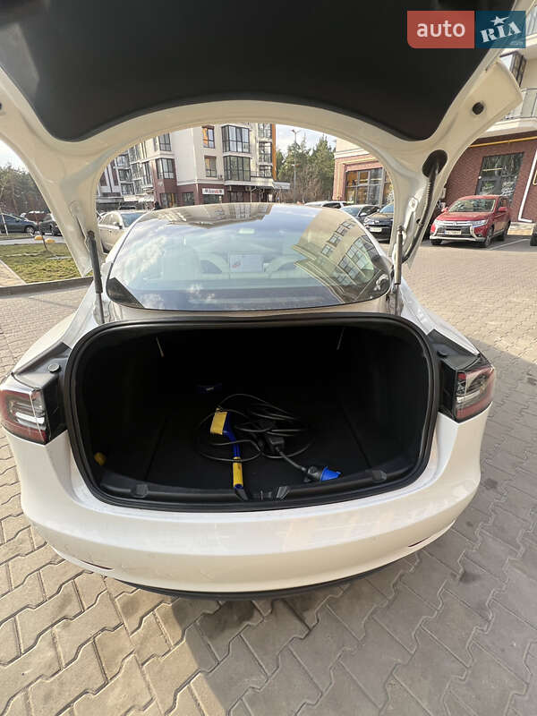 Седан Tesla Model 3 2019 в Буче фото 12 Седан Tesla Model 3 2019 в Буче