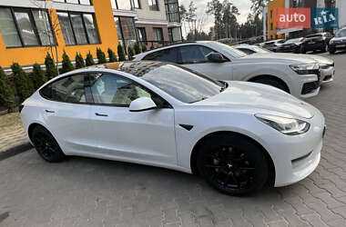 Седан Tesla Model 3 2019 в Буче