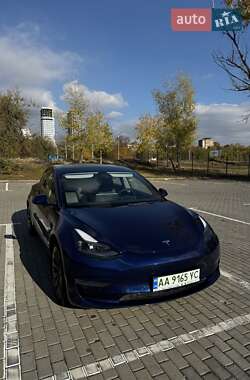 Седан Tesla Model 3 2022 в Запорожье