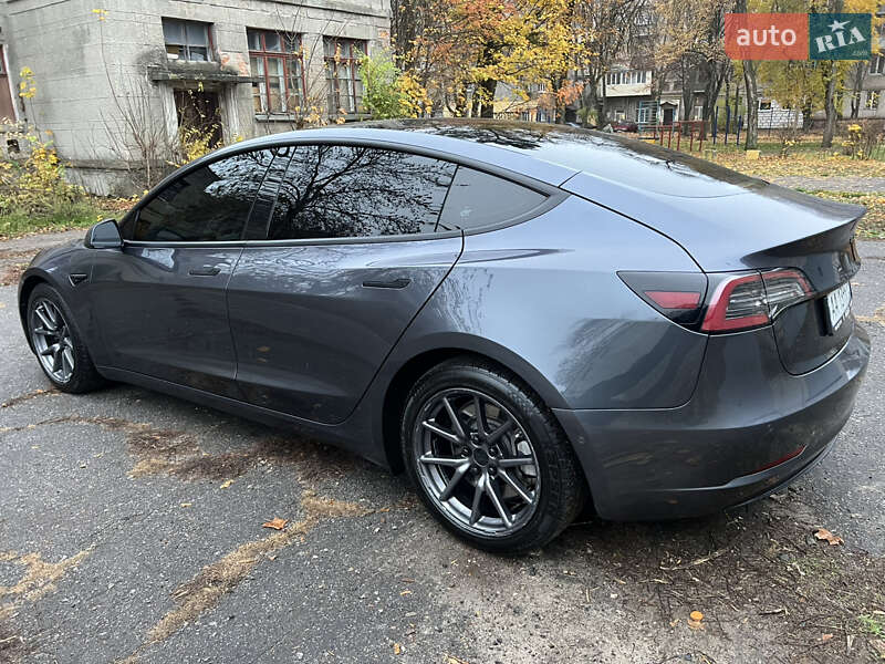 Седан Tesla Model 3 2018 в Харькове