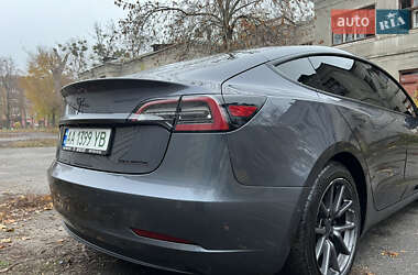 Седан Tesla Model 3 2018 в Харькове
