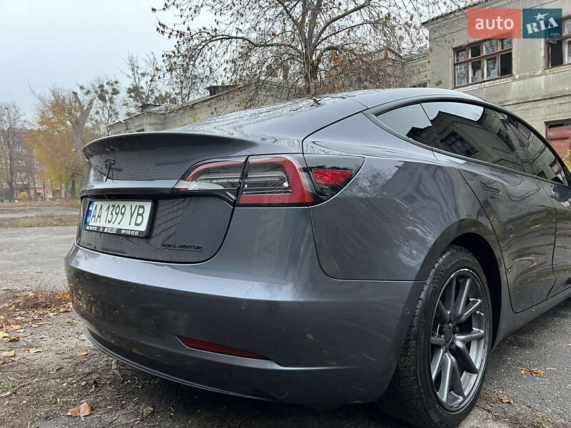 Седан Tesla Model 3 2018 в Харькове