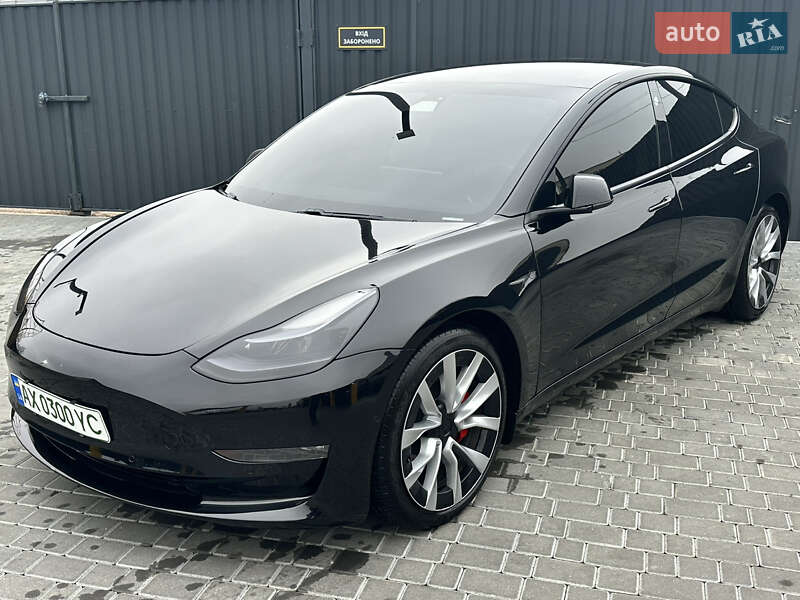 Седан Tesla Model 3 2021 в Харькове