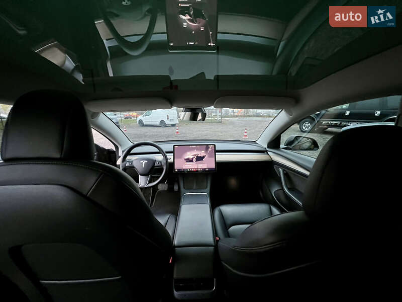 Седан Tesla Model 3 2022 в Киеве фото 25 Седан Tesla Model 3 2022 в Киеве