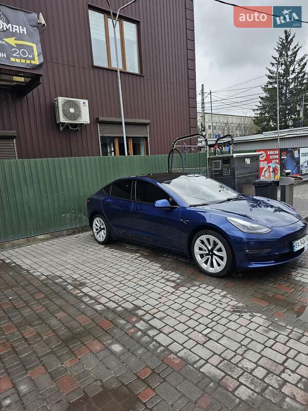 Седан Tesla Model 3 2020 в Хмельницькому фото 14 Седан Tesla Model 3 2020 в Хмельницькому