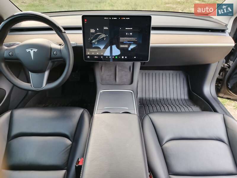 Седан Tesla Model 3 2021 в Борисполі