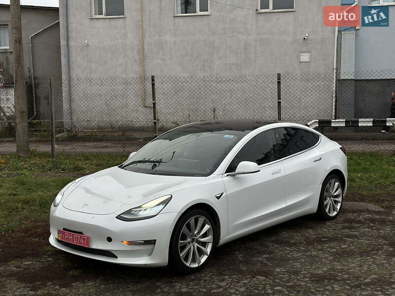 Tesla Model 3 2018 Tesla Model 3 2018