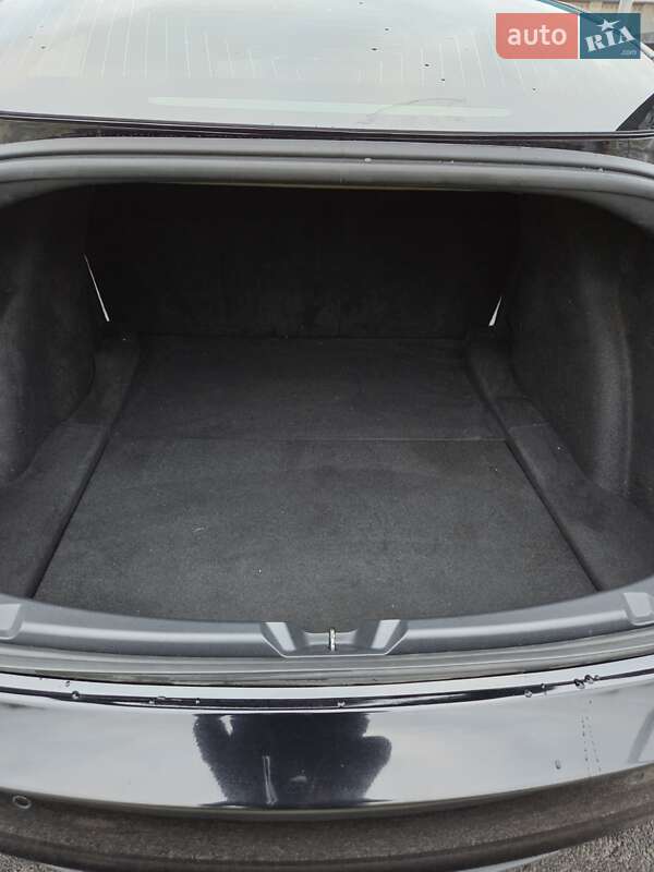 Седан Tesla Model 3 2020 в Києві