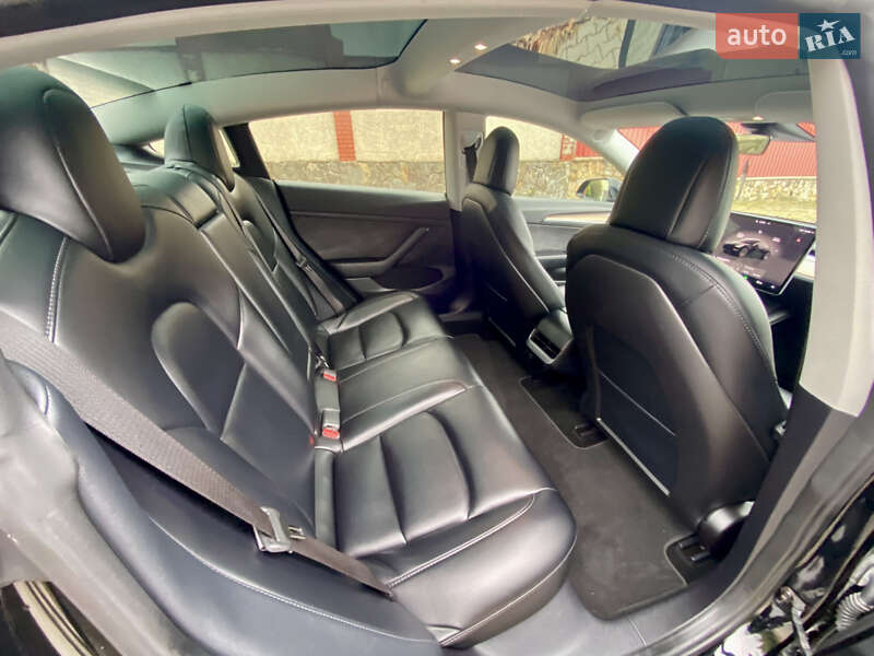 Седан Tesla Model 3 2022 в Хмельницком фото 40 Седан Tesla Model 3 2022 в Хмельницком