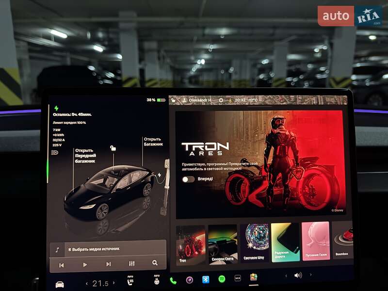 Седан Tesla Model 3 2024 в Днепре