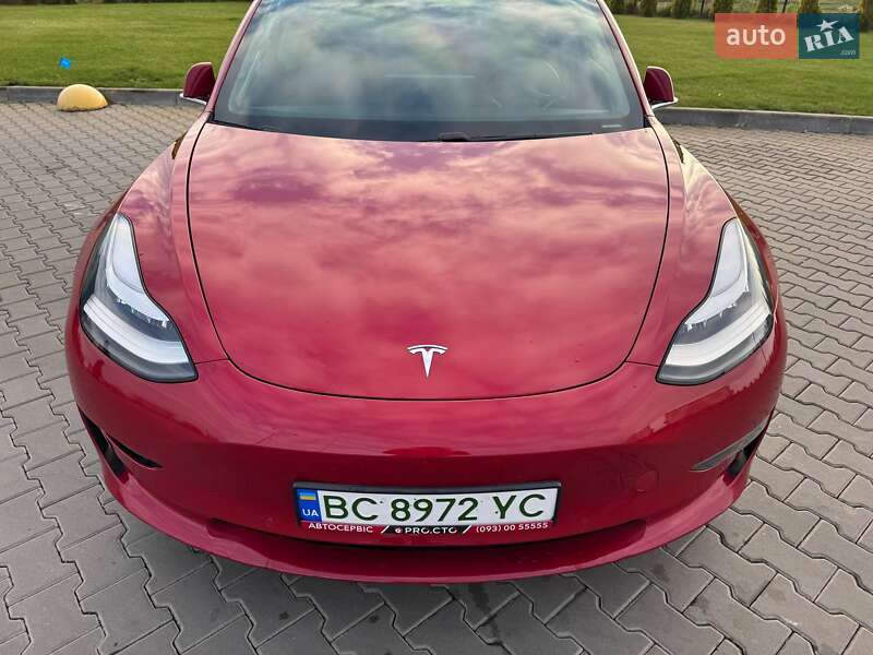 Седан Tesla Model 3 2018 в Луцьку