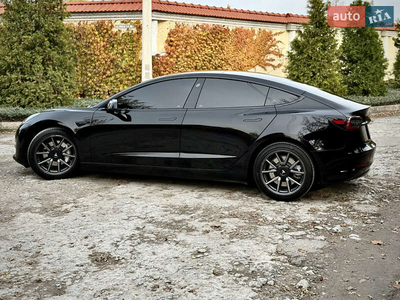 Седан Tesla Model 3 2020 в Дніпрі фото 4 Седан Tesla Model 3 2020 в Дніпрі