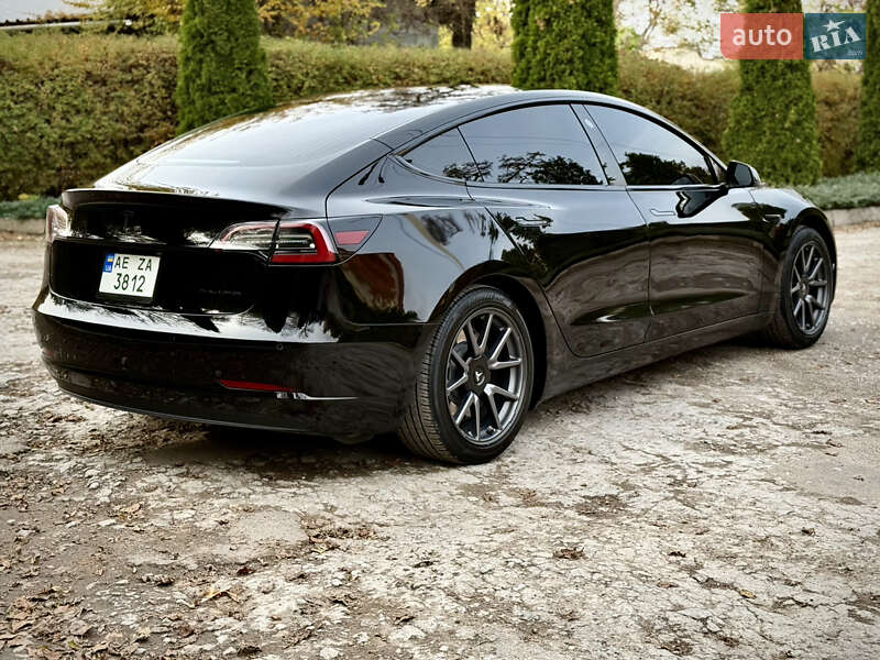 Седан Tesla Model 3 2020 в Дніпрі фото 12 Седан Tesla Model 3 2020 в Дніпрі