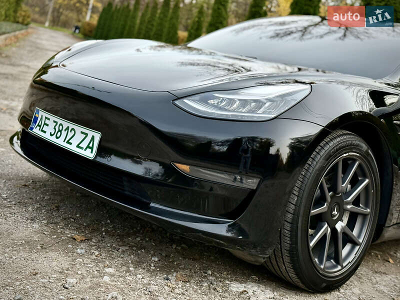 Седан Tesla Model 3 2020 в Дніпрі фото 17 Седан Tesla Model 3 2020 в Дніпрі