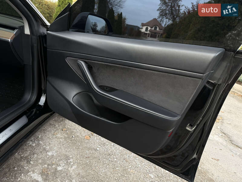 Седан Tesla Model 3 2020 в Дніпрі фото 41 Седан Tesla Model 3 2020 в Дніпрі