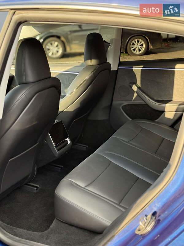 Седан Tesla Model 3 2024 в Луцке фото 46 Седан Tesla Model 3 2024 в Луцке