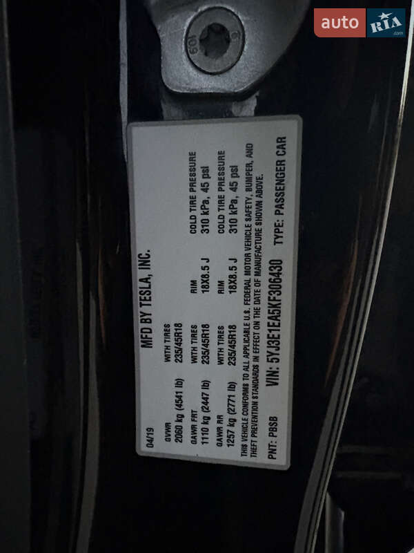Седан Tesla Model 3 2019 в Львові фото 33 Седан Tesla Model 3 2019 в Львові