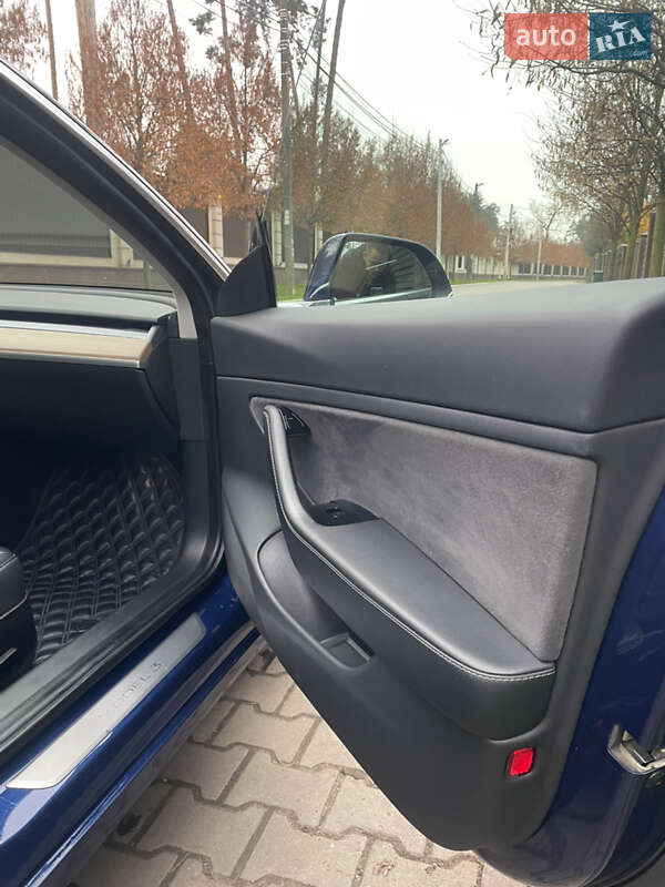 Седан Tesla Model 3 2019 в Киеве фото 16 Седан Tesla Model 3 2019 в Киеве