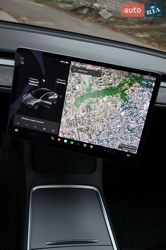 Седан Tesla Model 3 2021 в Дніпрі