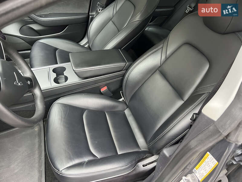 Седан Tesla Model 3 2023 в Киеве фото 18 Седан Tesla Model 3 2023 в Киеве