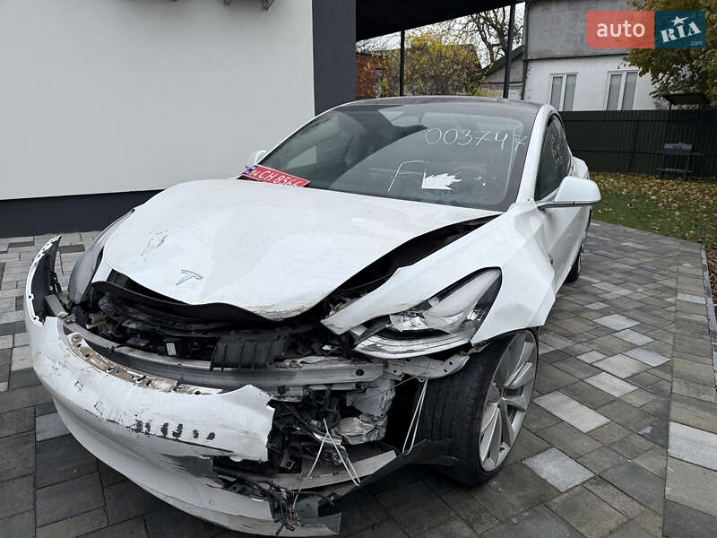 Седан Tesla Model 3 2017 в Владимире фото 3 Седан Tesla Model 3 2017 в Владимире