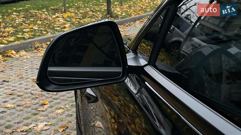 Седан Tesla Model 3 2024 в Києві