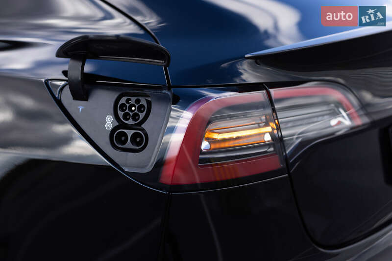 Седан Tesla Model 3 2021 в Львове фото 3 Седан Tesla Model 3 2021 в Львове