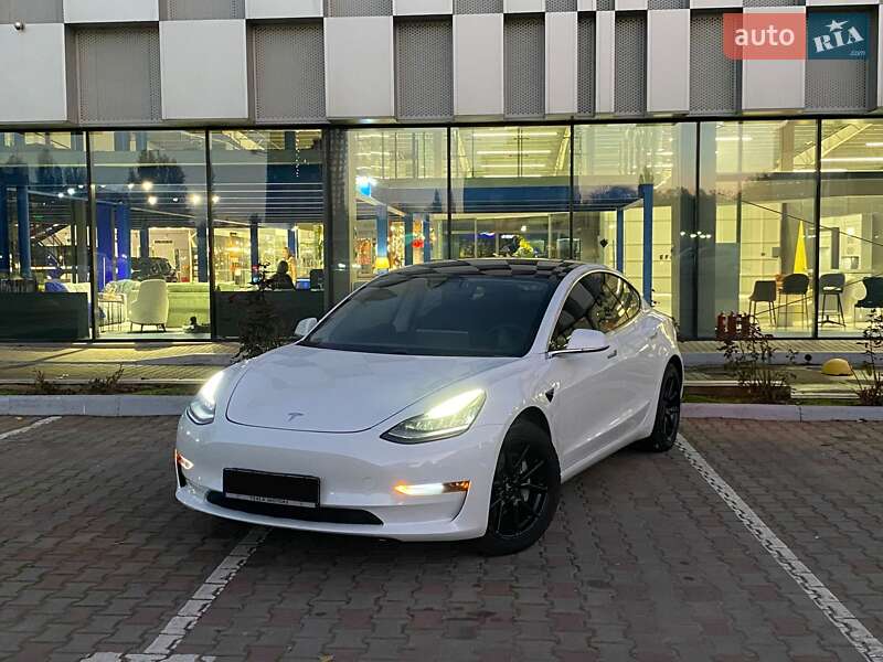 Tesla Model 3 2019 Tesla Model 3 2019