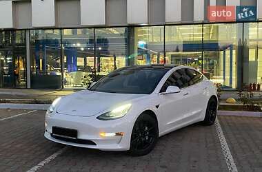 Седан Tesla Model 3 2019 в Одессе