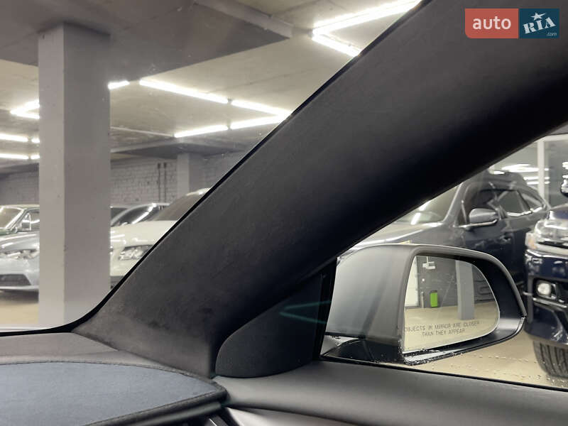 Седан Tesla Model 3 2022 в Харькове